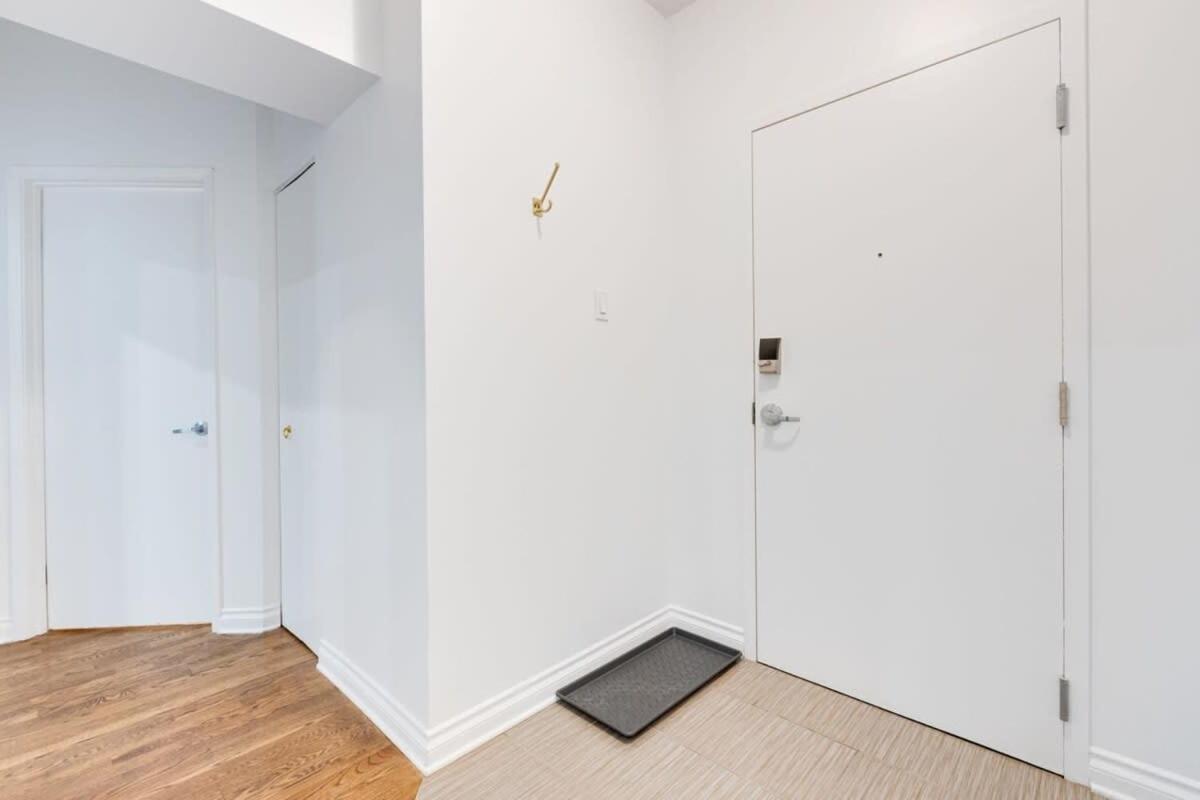 M11 Stylish Cute 3br In The Heart Of The Apartment